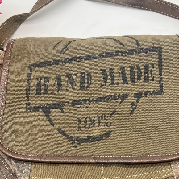 Myra 100% Handmade Messenger Type Upcycled Bag Canvas and Leather MCB4685M - Picture 2 of 12